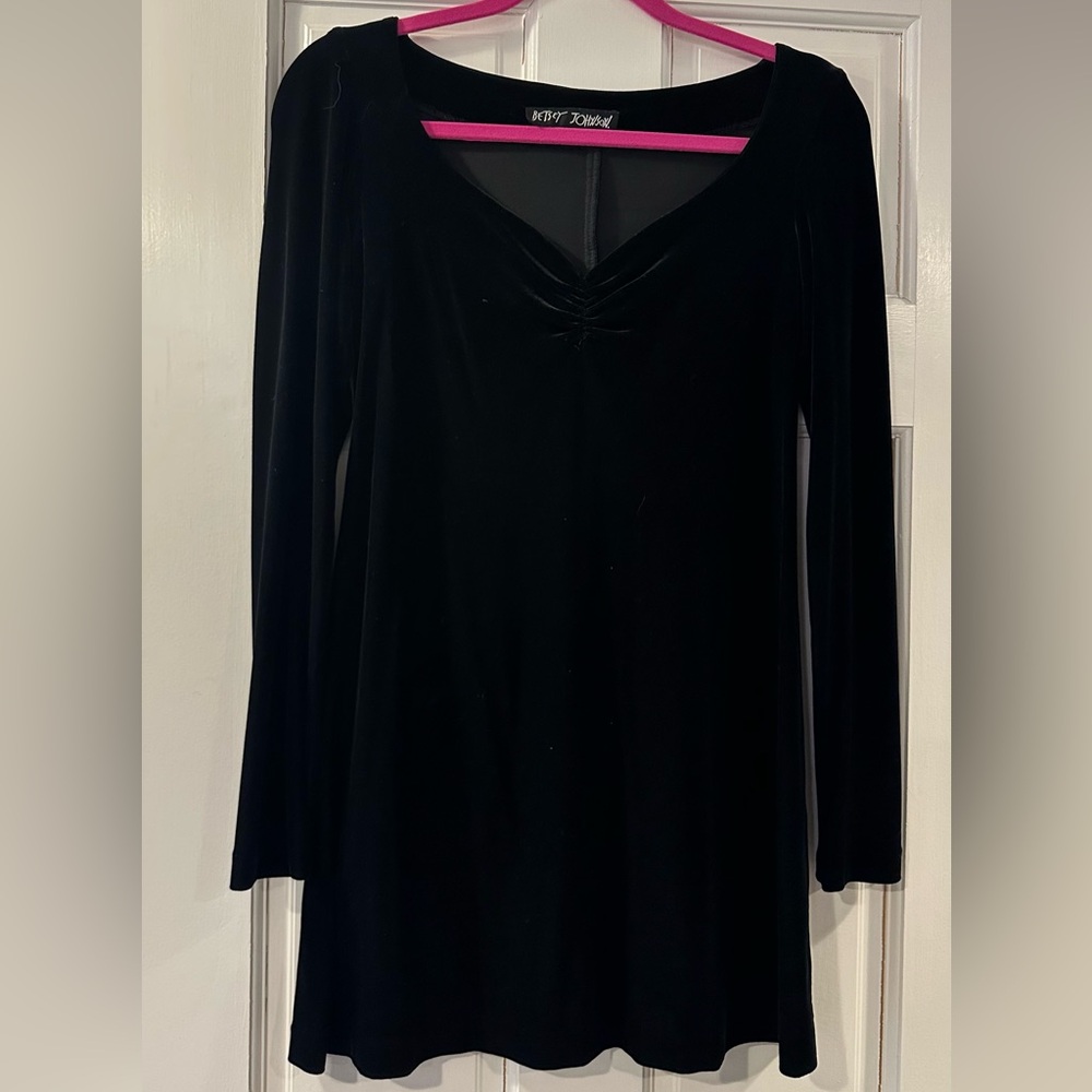 Betsey Johnson Black Velvet V-Neck Long Sleeve Top